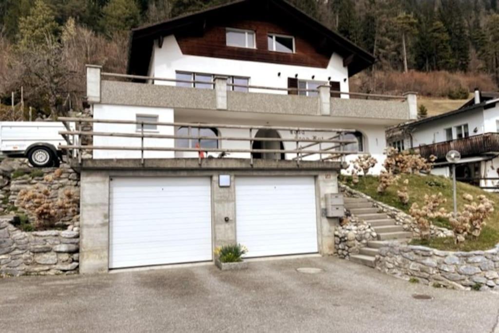 Wohnung Mit Fantastischer Aussicht Trin Exterior photo